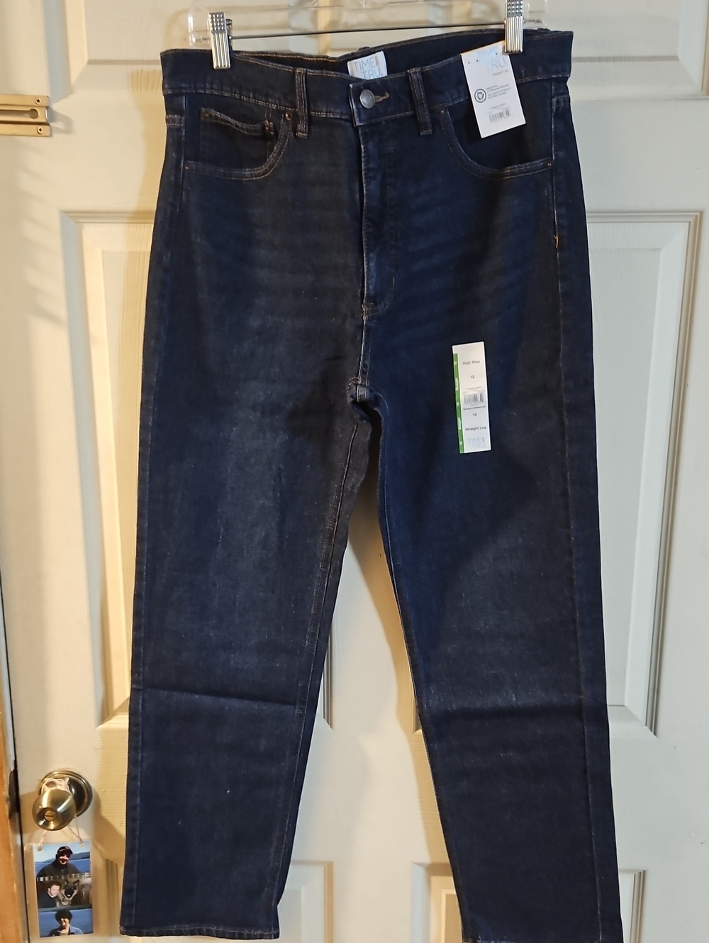 Time and Tru Women's High Rise Straight Leg Jeans: New With Tags: Size 12